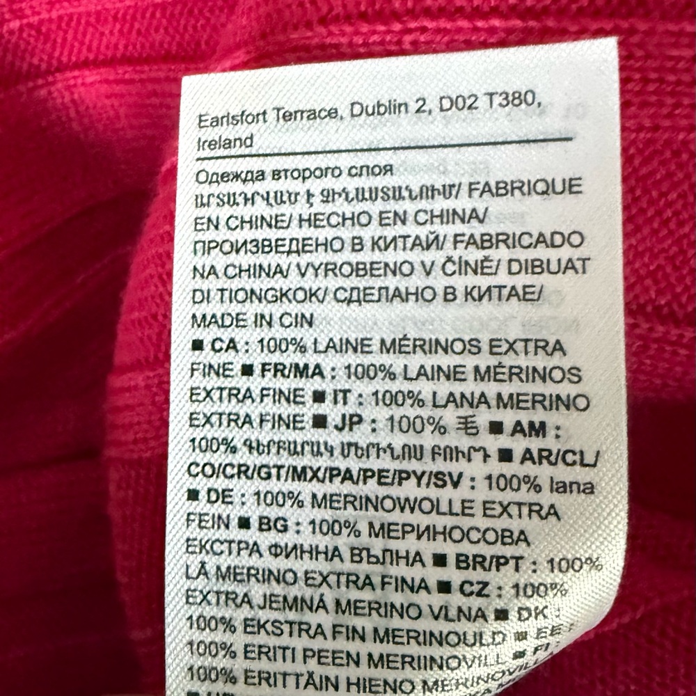 NWT Banana Republic Women’s Fuchsia Ribbed Lightweight Turtleneck! Medium! NEW! - Picture 6 of 9